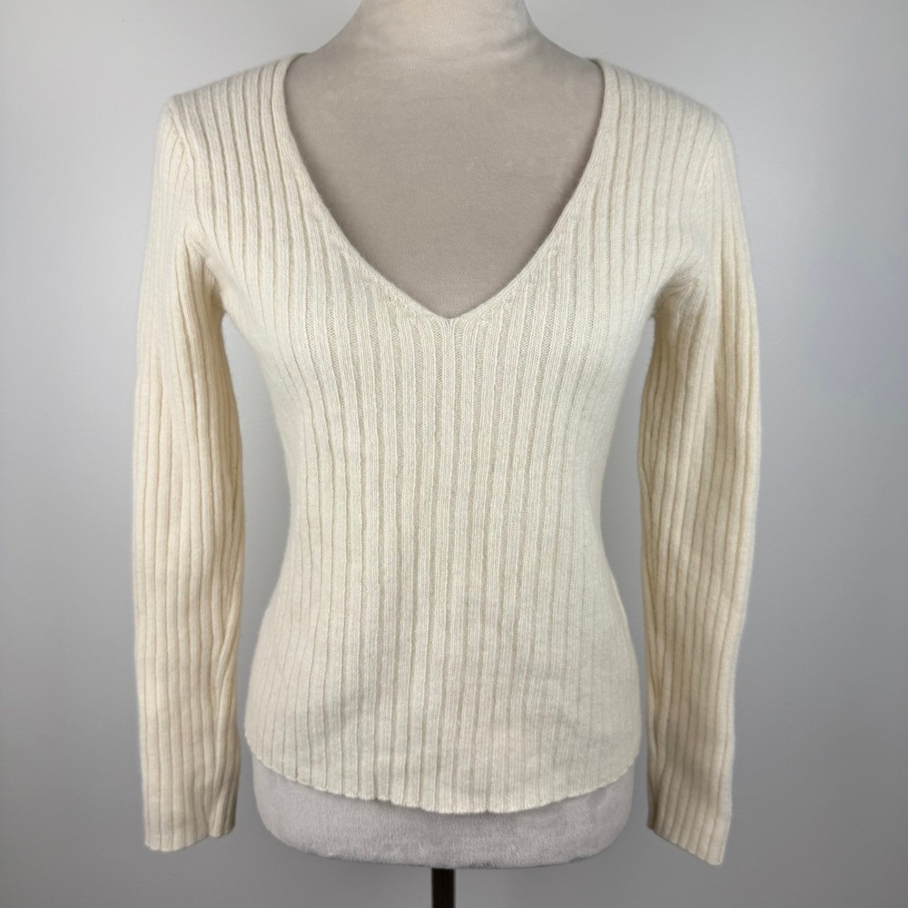 Brandy Melville Cream Ribbed Wool V-Neck Long Sleeve Top‎ Sweater Fitted OS